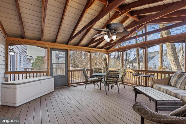 865 MOFFETT FORGE RD, Herndon, VA 20170