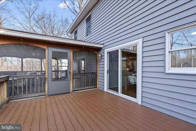 865 MOFFETT FORGE RD, Herndon, VA 20170