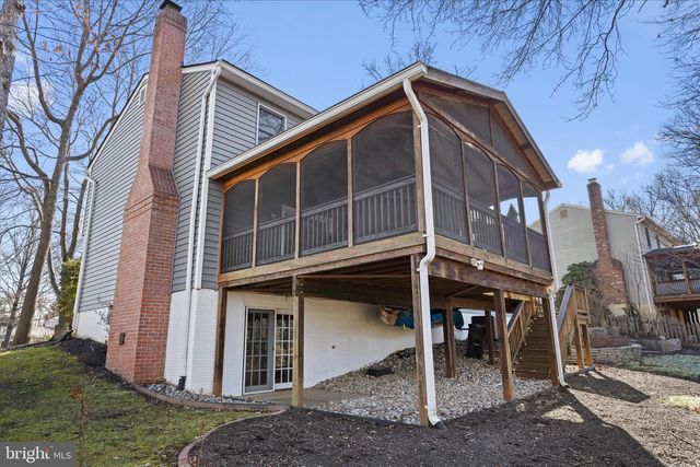 865 MOFFETT FORGE RD, Herndon, VA 20170