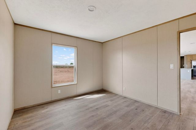 96 14th Avenue NW, Rio Rancho, NM 87144