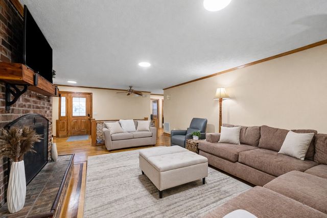 119 Jupiter Dr, Ashland City, TN 37015