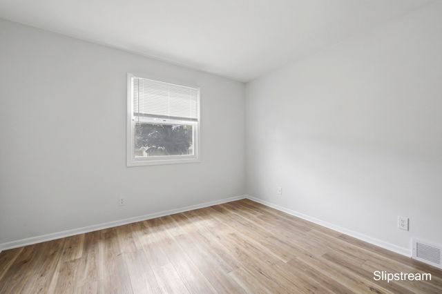 3758 Newcastle Drive SE, Grand Rapids, MI 49508