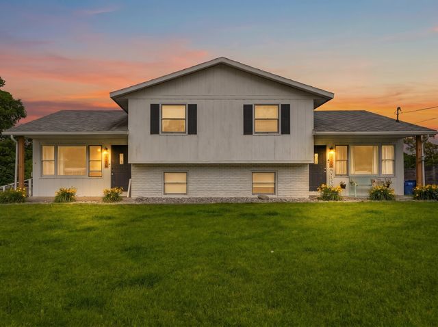 3758 Newcastle Drive SE, Grand Rapids, MI 49508
