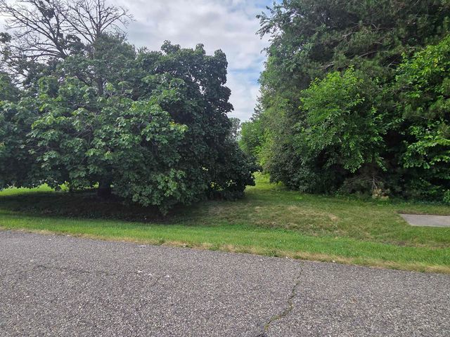 5721 Patricia Avenue, Shelby Twp, MI 48317