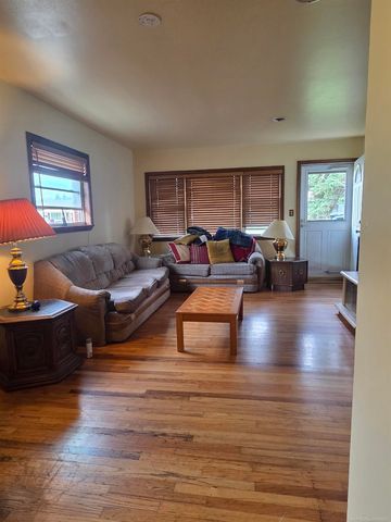 5721 Patricia Avenue, Shelby Twp, MI 48317