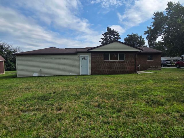 5721 Patricia Avenue, Shelby Twp, MI 48317