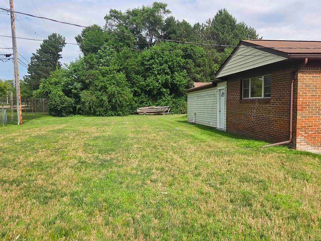 5721 Patricia Avenue, Shelby Twp, MI 48317