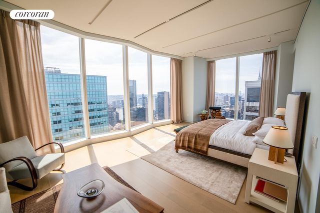 100 E 53rd St Apt 57A, New York City, NY 10022