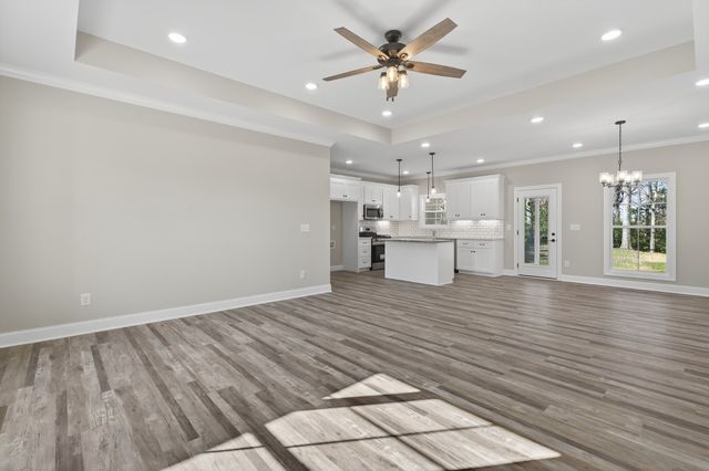 702 Meadow Rd, Mount Pleasant, TN 38474