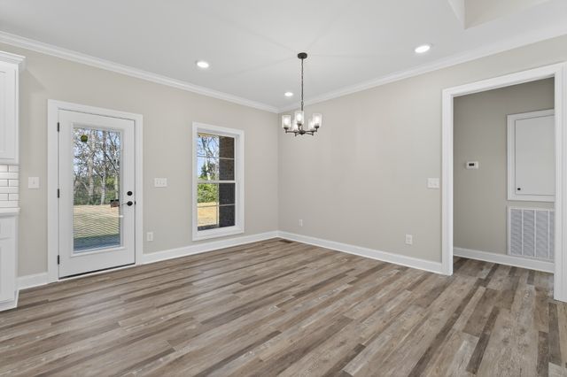 702 Meadow Rd, Mount Pleasant, TN 38474