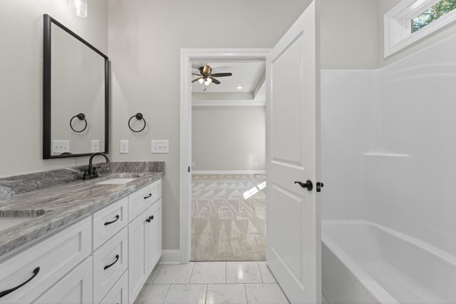 702 Meadow Rd, Mount Pleasant, TN 38474