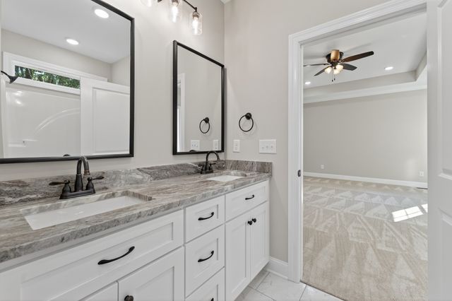 702 Meadow Rd, Mount Pleasant, TN 38474