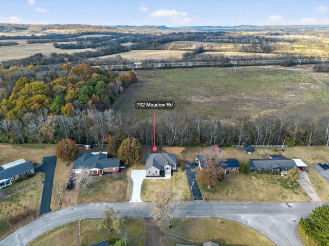 702 Meadow Rd, Mount Pleasant, TN 38474
