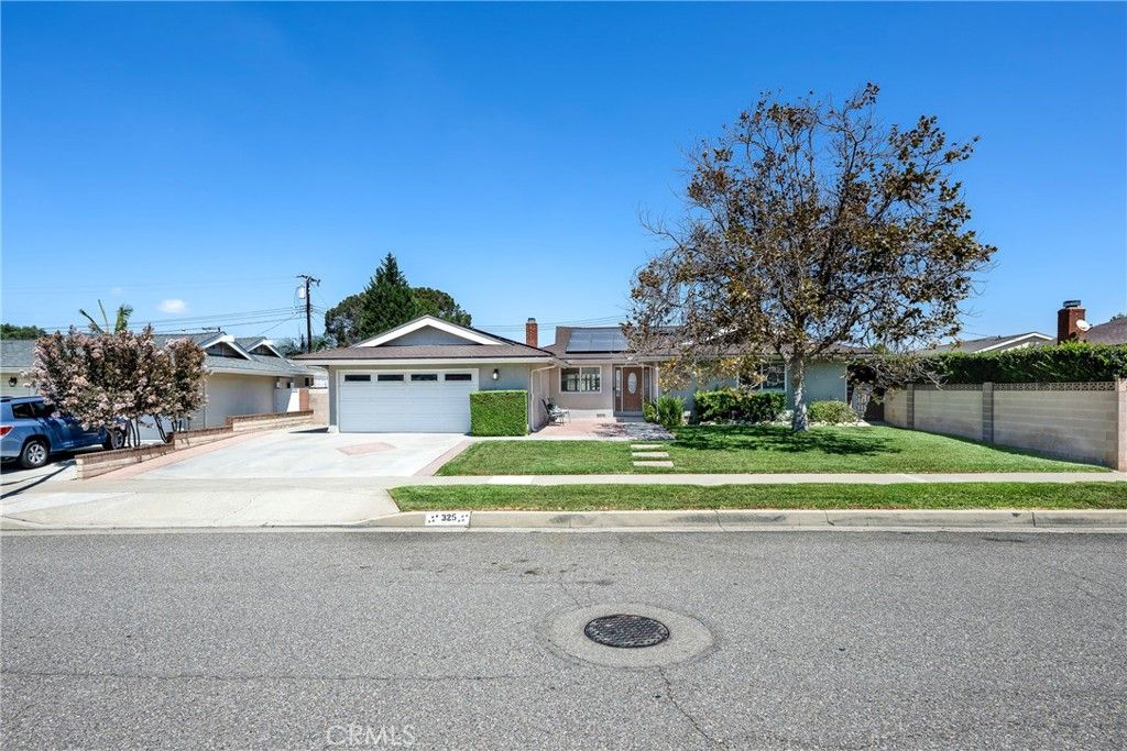 325 E Woodvale Avenue, Orange, CA 92865 — photo 3
