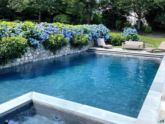 1 Greystone Farm Lane, Westport, CT 06880