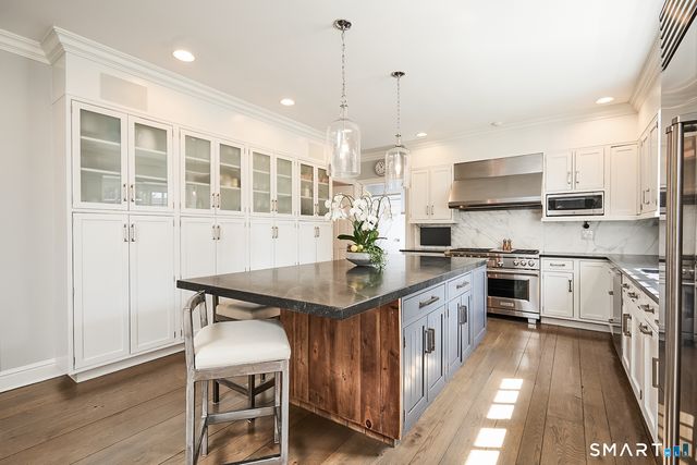 1 Greystone Farm Lane, Westport, CT 06880