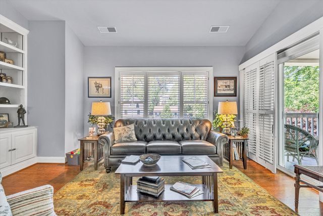 2220 Carolina Ave SW Apt 305, Roanoke, VA 24014