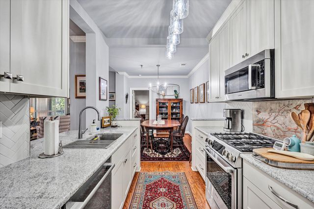 2220 Carolina Ave SW Apt 305, Roanoke, VA 24014