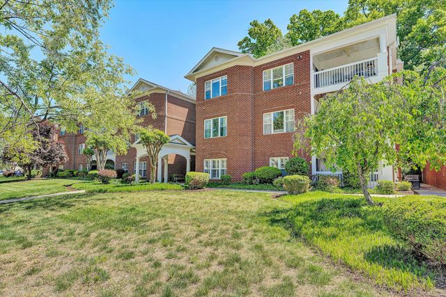 2220 Carolina Ave SW Apt 305, Roanoke, VA 24014