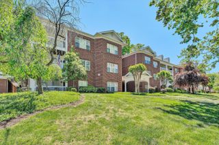 2220 Carolina Ave SW Apt 305, Roanoke, VA 24014