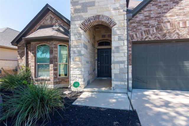 1916 Bobbywoods LN, Manchaca, TX 78652