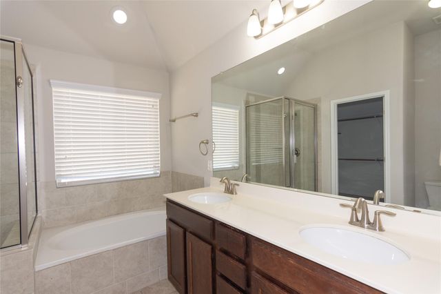 1916 Bobbywoods LN, Manchaca, TX 78652