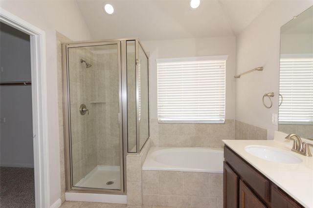 1916 Bobbywoods LN, Manchaca, TX 78652