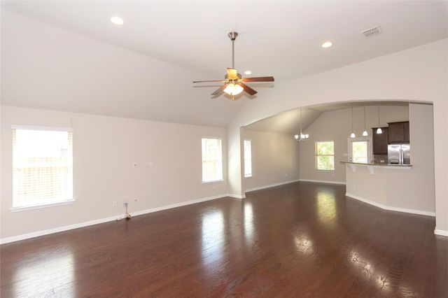 1916 Bobbywoods LN, Manchaca, TX 78652