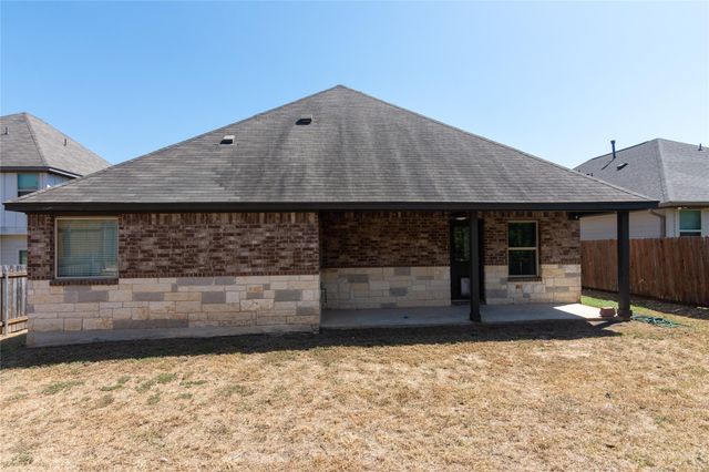 1916 Bobbywoods LN, Manchaca, TX 78652