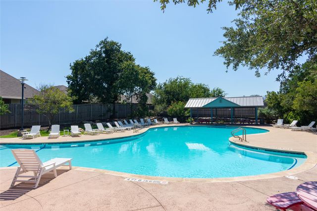 1916 Bobbywoods LN, Manchaca, TX 78652