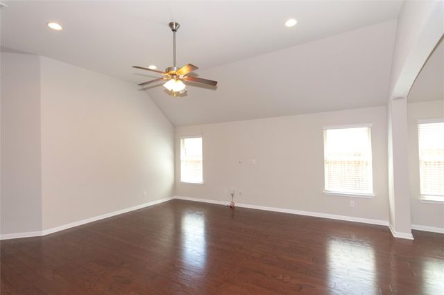 1916 Bobbywoods LN, Manchaca, TX 78652