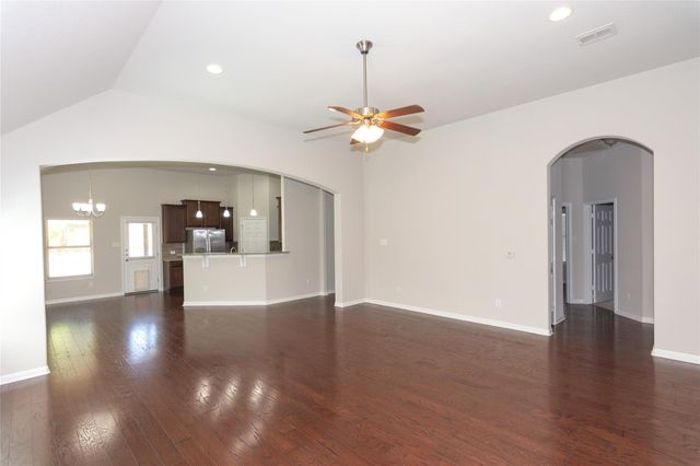 1916 Bobbywoods LN, Manchaca, TX 78652