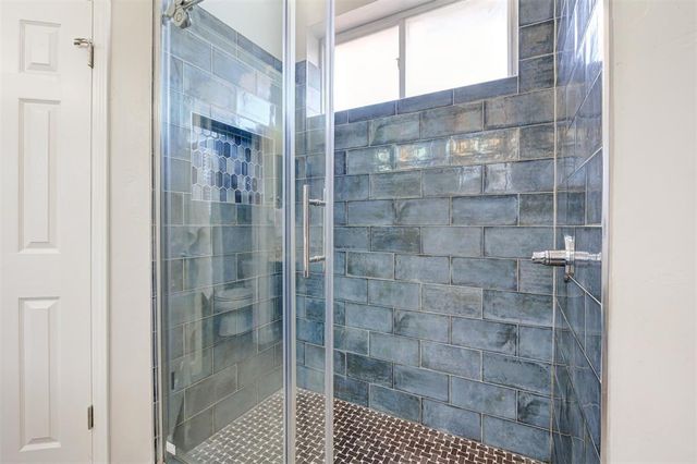 412 Kenswick Court, Edmond, OK 73034