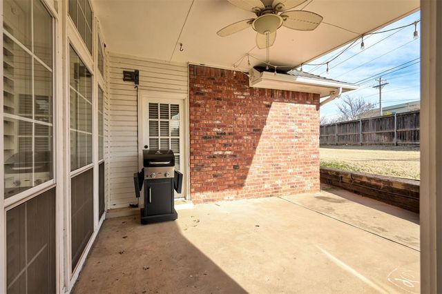 412 Kenswick Court, Edmond, OK 73034