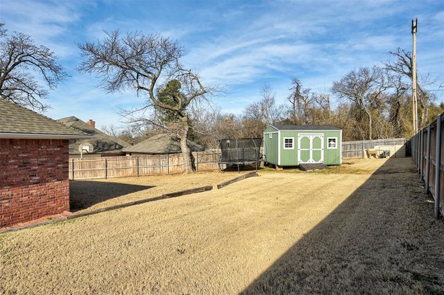 412 Kenswick Court, Edmond, OK 73034