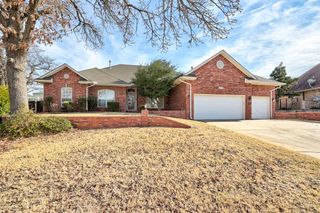 412 Kenswick Court, Edmond, OK 73034