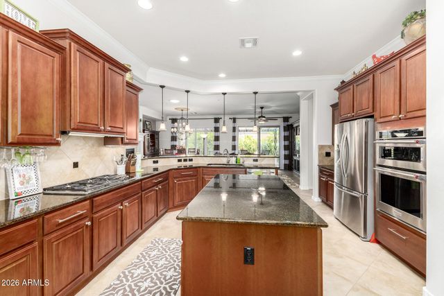 27016 W MOHAWK Lane, Buckeye, AZ 85396