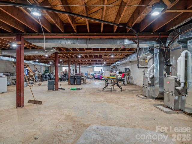 105 W Henderson Street, Marion, NC 28752