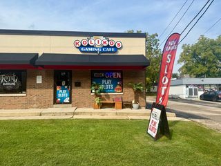 310 N LaFox Street, South Elgin, IL 60177