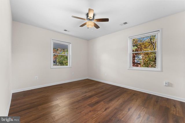 4005 BRADDOCK RD, Alexandria, VA 22312