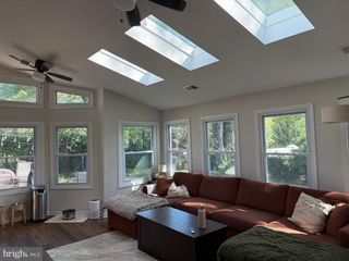4005 BRADDOCK RD, Alexandria, VA 22312
