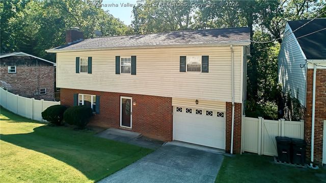789 Echo Road, South Charleston, WV 25303
