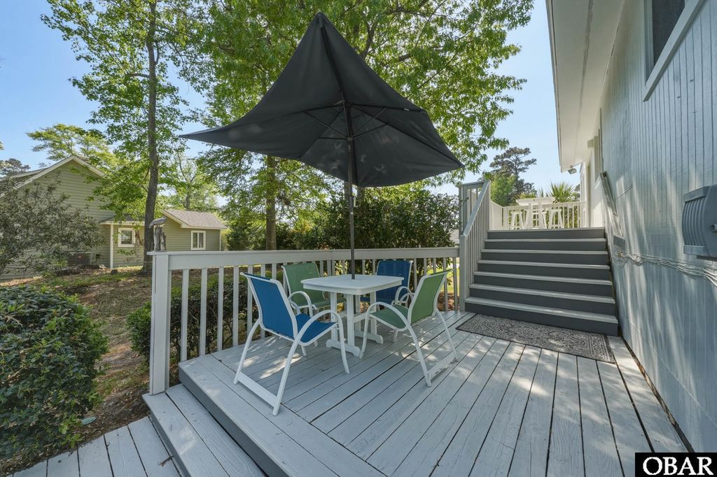 Image 21 of property listing at 3053 Martins Point Road lot 14, Kitty Hawk, NC 27949