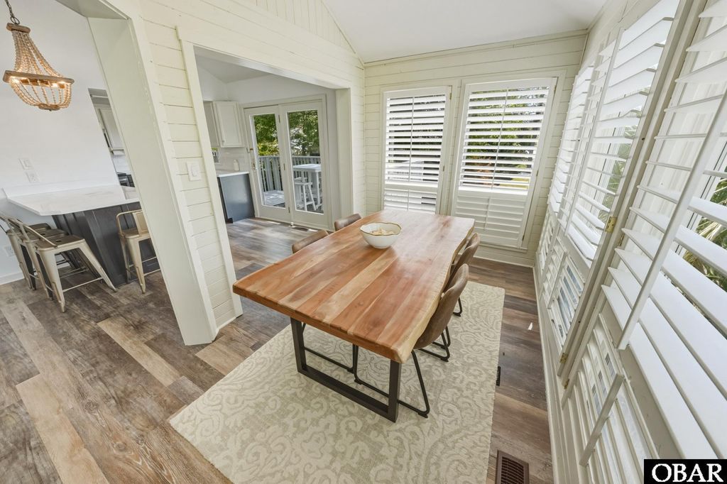 Image 10 of property listing at 3053 Martins Point Road lot 14, Kitty Hawk, NC 27949