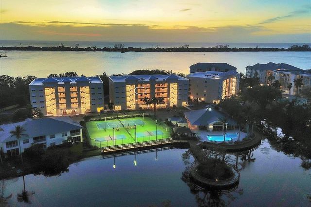 260 HIDDEN BAY DRIVE 402, Osprey, FL 34229