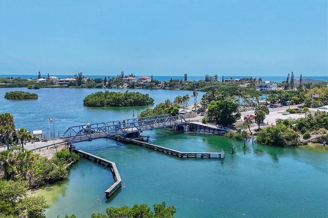 260 HIDDEN BAY DRIVE 402, Osprey, FL 34229
