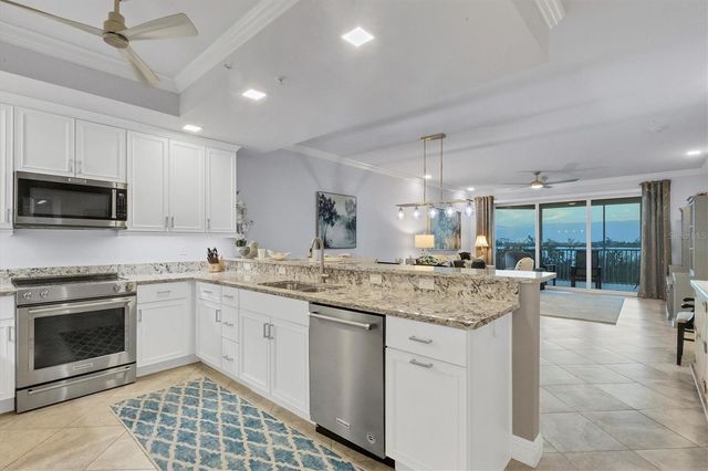 260 HIDDEN BAY DRIVE 402, Osprey, FL 34229