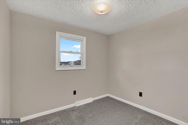 121 PAULINE AVE, York, PA 17408