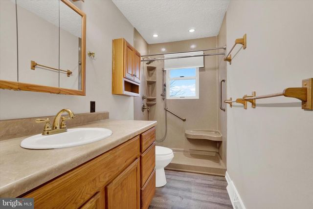 121 PAULINE AVE, York, PA 17408