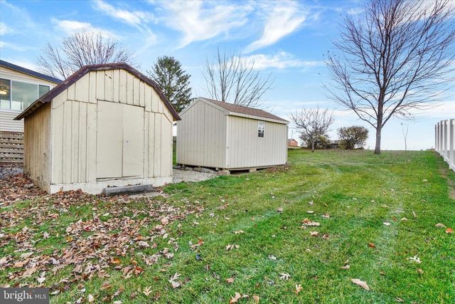 121 PAULINE AVE, York, PA 17408